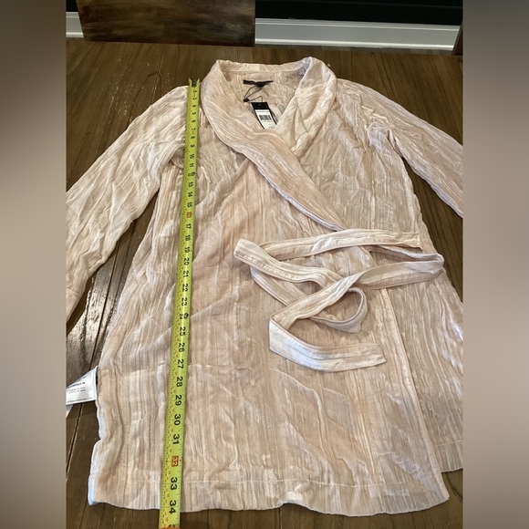 BCBG Maxazria Crushed Velvet Robe Wrap Dress long sleeve v neck almond pink L - Picture 6 of 13